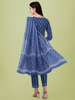 Navy Blue White Jaipuri Printed Gotta Patti Kurta With Pant and Dupatta Set  3