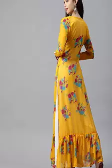 SHADES Georgette yellow shrug paired with white tunic (set of 2)
