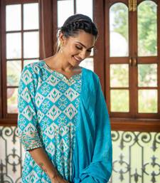 Weavllite Women's Blue  Pure Cotton Ikat Print Kurta set