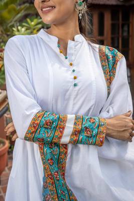 Weavllite Women's White  Pure Cotton Block printed Kurta set 4