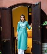 Weavllite Women's Green  Chinon Lace work Kurta