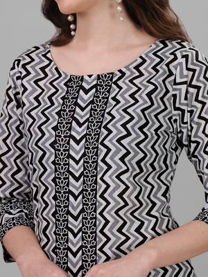 Weavllite Women's White  Pure Cotton Cambric Chevron Print Kurta 2