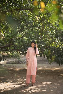 Weavllite Women's Peach Cotton Schiffli embroidered Kurta Set 2