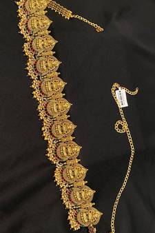 Multicolor waist-belt