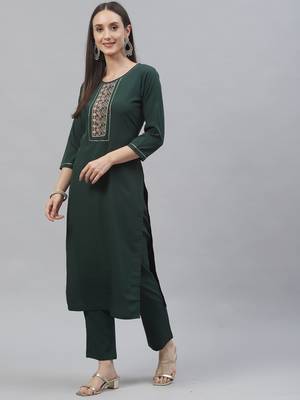 Green Embroidered Crepe Straight Kurta Pant Set 3