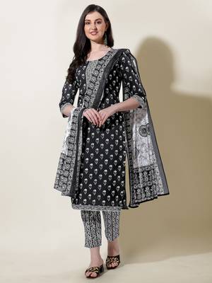 Black White Batik Print Gotta Patti Cotton Kurta With Pant and Dupatta Set 1