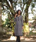 Weavllite Women's Black Pure Cotton Ajrakh Printed Kurta Set