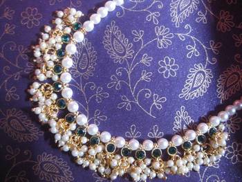 Green Beads Pearl Necklace 1