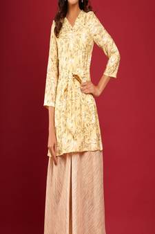 MUSLIN PRINTED TOP AND STRIPED PALAZZO