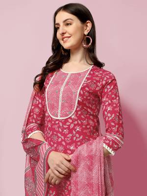 Red Floral Printed Sequins Gotta Patti Cotton Kurta With Pant and Dupatta Set  4