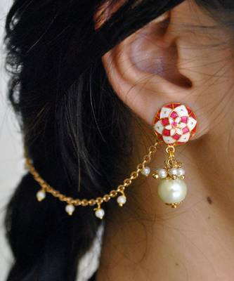 Sajh Dhaj Ke Earrings In Red 1
