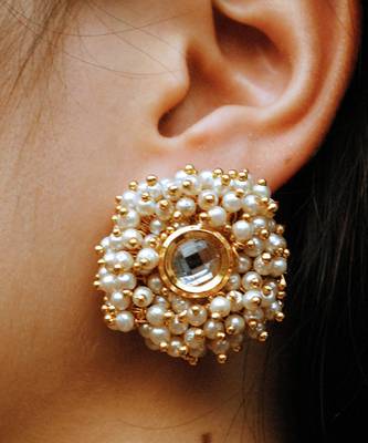 A Pearly Delight Earrings  1