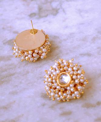 A Pearly Delight Earrings  3