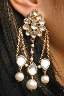 Kundan Stud With Dangling Interlinked Pear Kundan