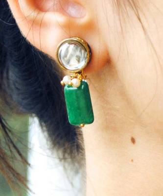 Green Glass Stone Earrings 1