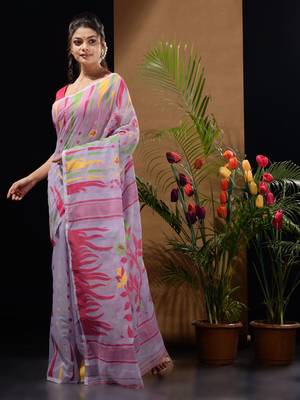 Lavender Silk Cotton Handwoven Jamdani Saree With Multicolour Motifs And Floral Designs Without Blouse 3