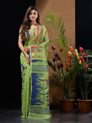 Light Green Silk Cotton Handwoven Jamdani Saree With Woven Motifs And Floral Designs Without Blouse 1