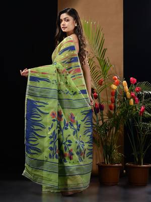Light Green Silk Cotton Handwoven Jamdani Saree With Woven Motifs And Floral Designs Without Blouse 4