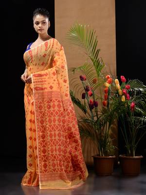 Yellow And Red Handwoven Silk Cotton Jamdani Saree With Woven Designs Without Blouse 3