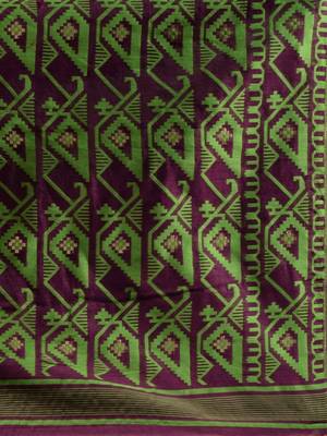 Purple And Green Handwoven Silk Cotton Jamdani Saree With Woven Designs Without Blouse 5