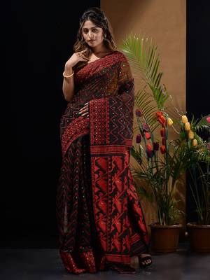 Black And Red Silk Cotton Handwoven Jamdani Saree With Woven Chevron Designs Without Blouse 2