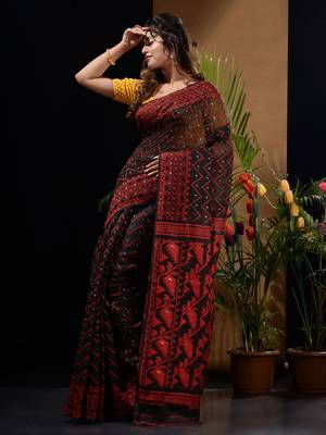 Black And Red Silk Cotton Handwoven Jamdani Saree With Woven Chevron Designs Without Blouse 3