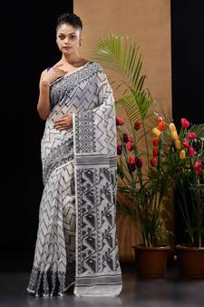 White And Black Silk Cotton Handwoven Jamdani Saree With Woven Chevron Designs Without Blouse