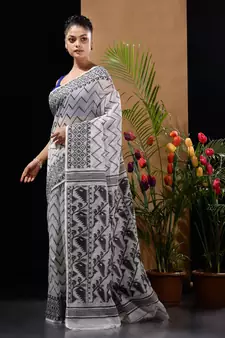 White And Black Silk Cotton Handwoven Jamdani Saree With Woven Chevron Designs Without Blouse