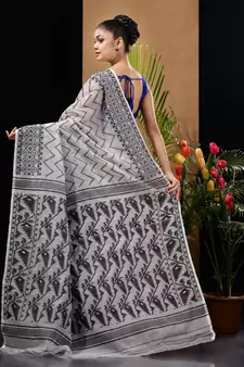 White And Black Silk Cotton Handwoven Jamdani Saree With Woven Chevron Designs Without Blouse
