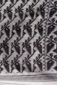 White And Black Silk Cotton Handwoven Jamdani Saree With Woven Chevron Designs Without Blouse