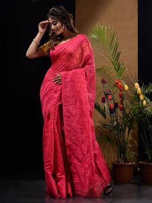 Fuchsia Silk Cotton Handwoven Jamdani Saree With Woven Chevron Designs Without Blouse 2