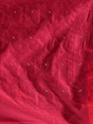 Fuchsia Silk Cotton Handwoven Jamdani Saree With Woven Chevron Designs Without Blouse 5