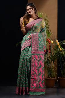 Green And Pink Silk Cotton Handwoven Jamdani Saree With Woven Chevron Designs Without Blouse