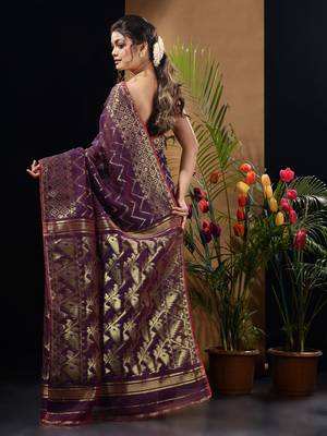 Purple Silk Cotton Handwoven Jamdani Saree With Zari Woven Chevron Designs 4