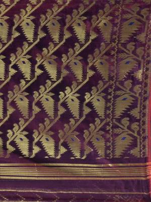 Purple Silk Cotton Handwoven Jamdani Saree With Zari Woven Chevron Designs 5
