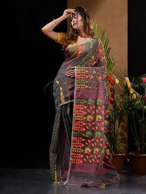 Dark Grey Silk Cotton Handwoven Jamdani Saree With Floral Designs And Motifs Without Blouse 2