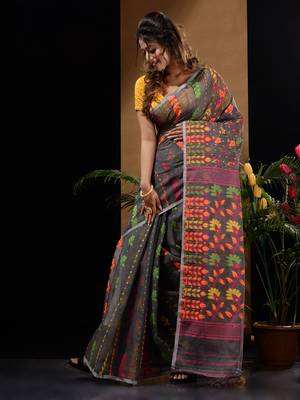 Dark Grey Silk Cotton Handwoven Jamdani Saree With Floral Designs And Motifs Without Blouse 3