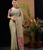 Pistachio Green Silk Cotton Handwoven Jamdani Saree With Woven Buttas And Ethnic Designs Without Blouse