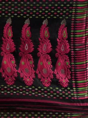 Black Silk Cotton Handwoven Jamdani Saree With Woven Buttas And Ethnic Designs Without Blouse 5