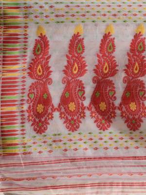 White Silk Cotton Handwoven Jamdani Saree With Woven Buttas And Ethnic Designs Without Blouse 5