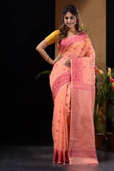 Peach And Pink Silk Cotton Handwoven Jamdani Saree With Floral Designs And Zari Pallu Without Blouse