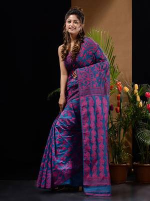Sapphire Blue And Pink Silk Cotton Handwoven Jamdani Saree With Floral And Paisley Designs Without Blouse 4