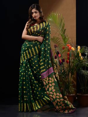 Green Silk Cotton Handwoven Jamdani Saree With Geometric Designs And Foliage Patterns Without Blouse 4