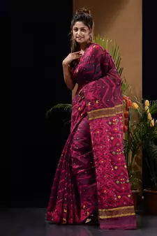 Magenta And Pink Silk Cotton Handwoven Jamdani Saree With Chevron And Ethnic Designs Without Blouse