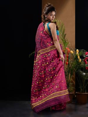Magenta And Pink Silk Cotton Handwoven Jamdani Saree With Chevron And Ethnic Designs Without Blouse 4
