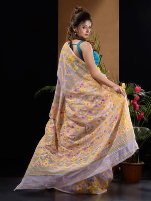 Lilac And Yellow Silk Cotton Handwoven Jamdani Saree With Chevron And Ethnic Designs Without Blouse 4