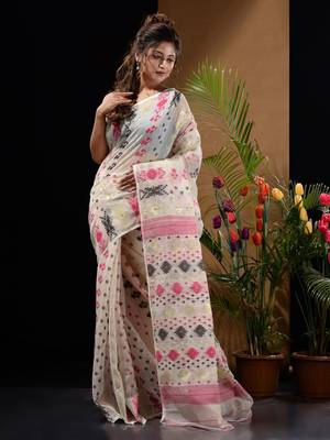 White Silk Cotton Handwoven Jamdani Saree With Zari Designs And Motifs Without Blouse 2