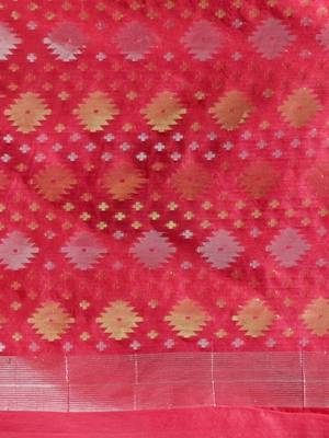 Punch Pink Silk Cotton Handwoven Jamdani Saree With Zari Designs And Motifs Without Blouse 5