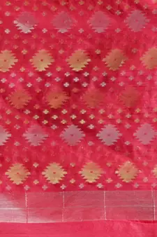 Punch Pink Silk Cotton Handwoven Jamdani Saree With Zari Designs And Motifs Without Blouse