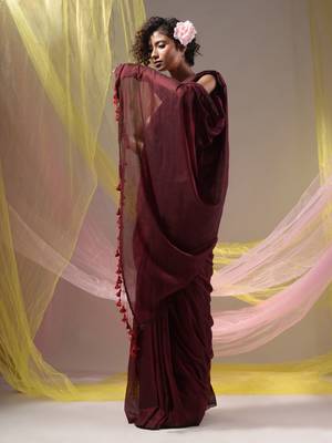 Maroon Cotton Handspun Soft Saree With Pompom 4